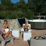Poggio Di Sole בית הארחה 4*