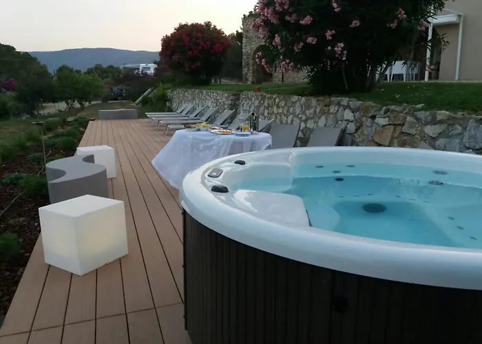 Πανσιόν Poggio Di Sole 4*